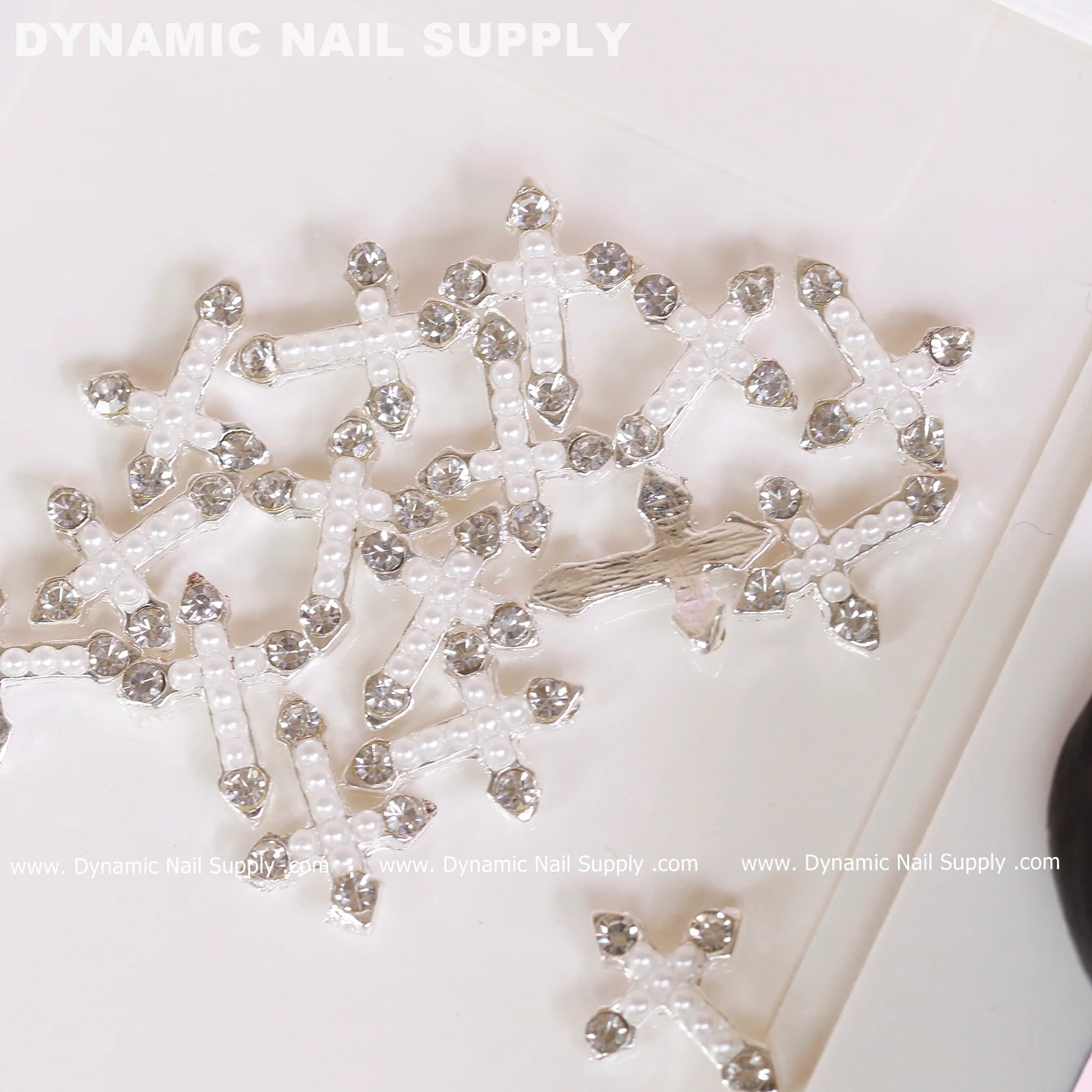 20 pcs Silver Crosses (with white Pearls engraved) for Nails Art Design - Image 5