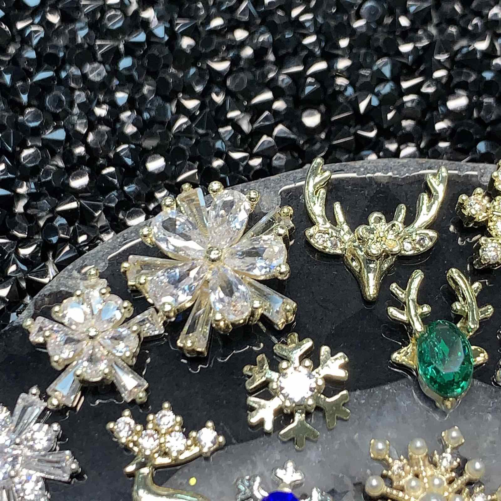 24 pcs Unique Design Snowflake Charm for Christmas nails art design - Image 5