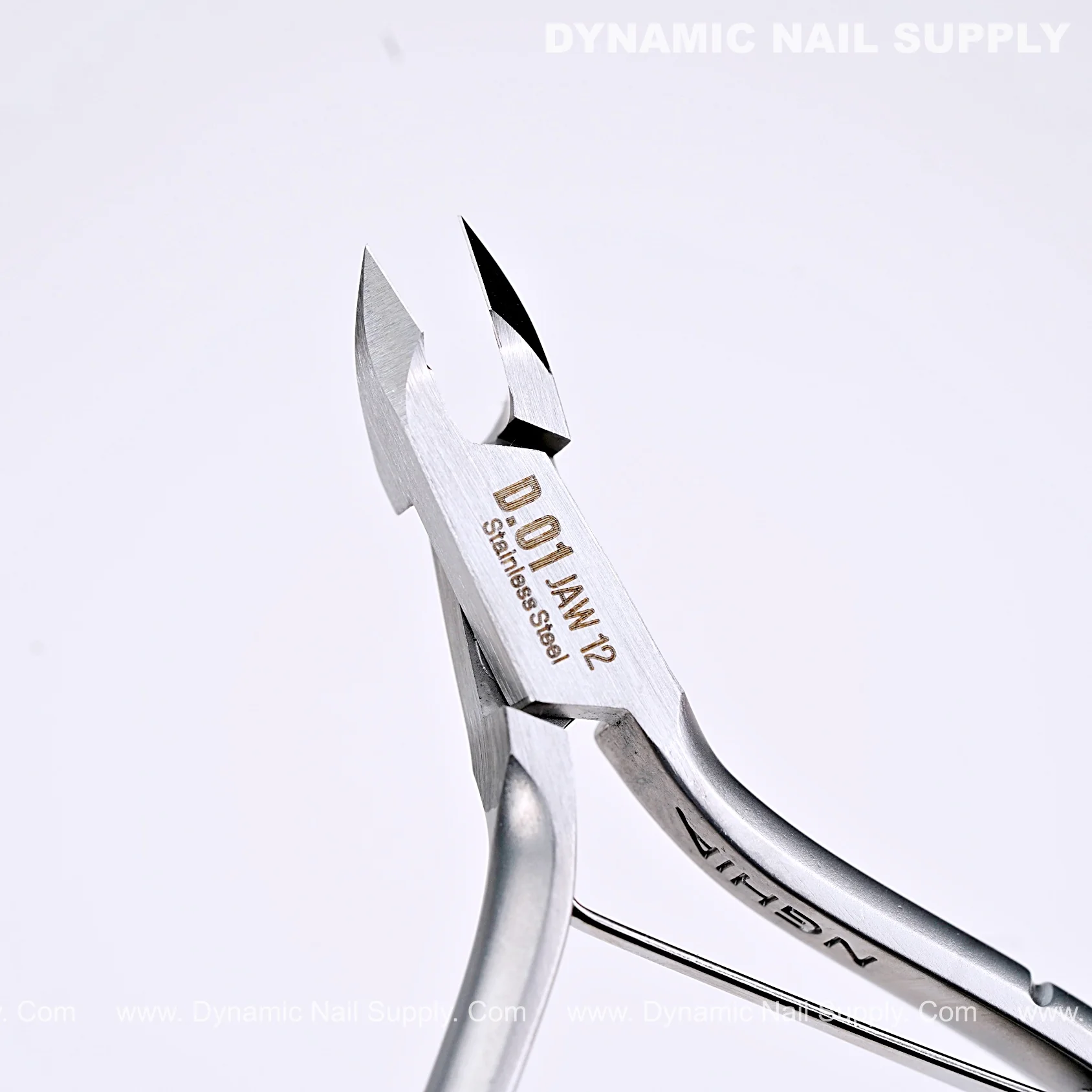 D01 - Jaw 12 - Professional Stainless Steel Cuticle Nippers with optimized blade for dead-skin - Image 2