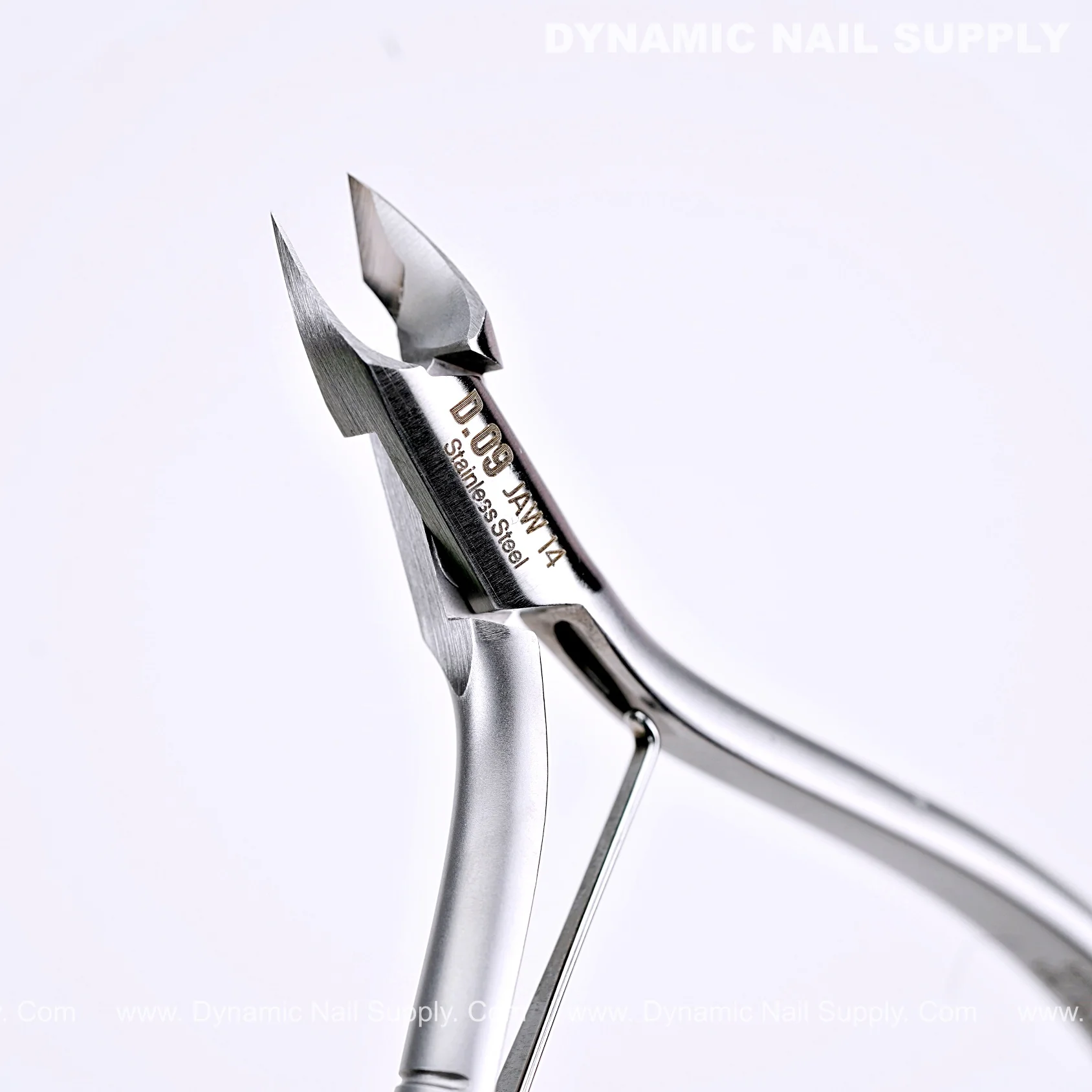 D09 - Jaw 14 - Cuticle Clippers with Grip Control – Sharp Jaw Design for Clean Cuticle Removal - Image 6